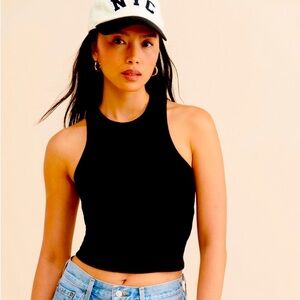 BY BLAIR BLACK BRAND NEW CROPPED RACERBACK TANK TOP!❤️🎁
